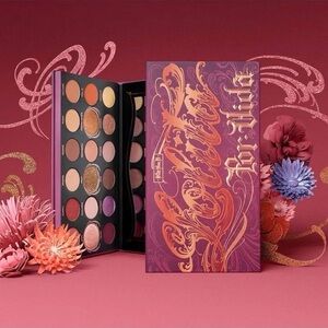 RARE Kat Von D Lolita Por Vida Shadow Palette